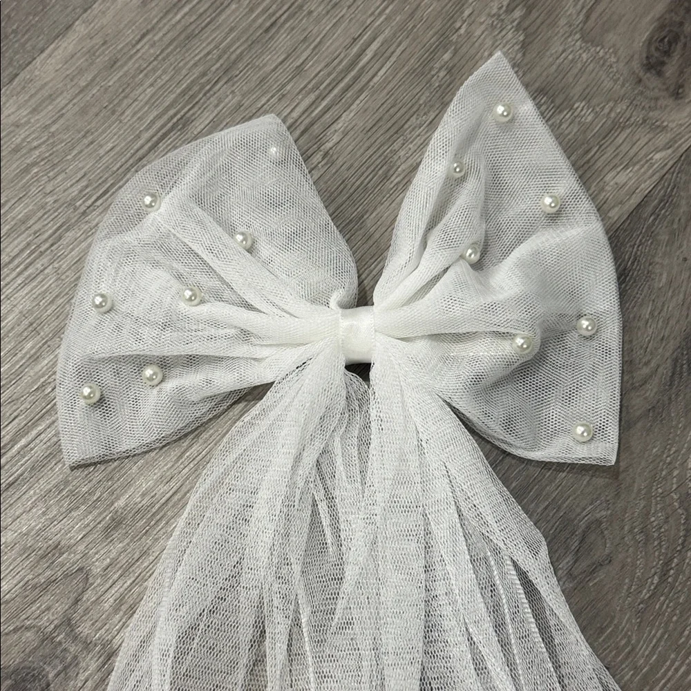 Women’s White Tulle Veil Hair Bow Clip with Faux Pearls Bridal Wedding Lulu’s